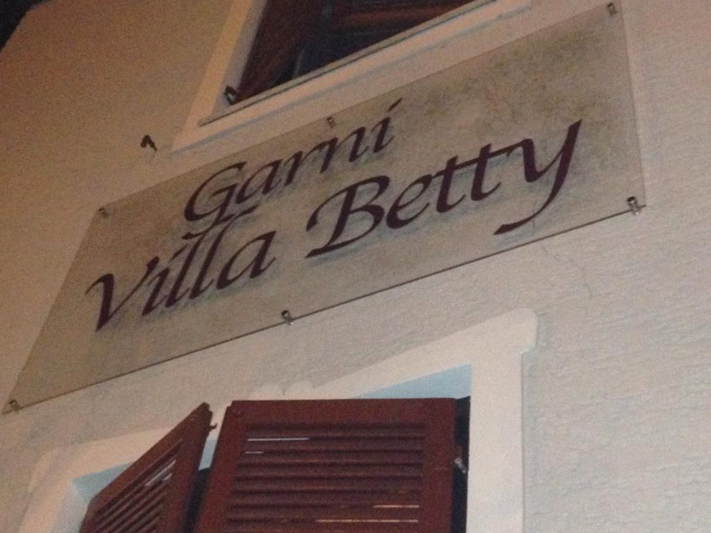 Garni Villa Betty Merano Exterior foto